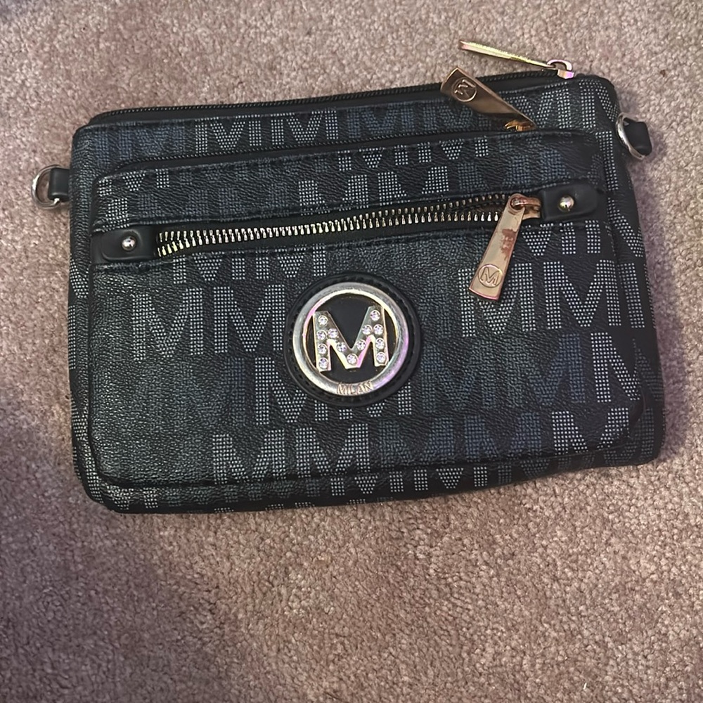 michael kors black purse no handles
